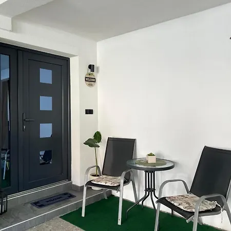 Apartment Eterna