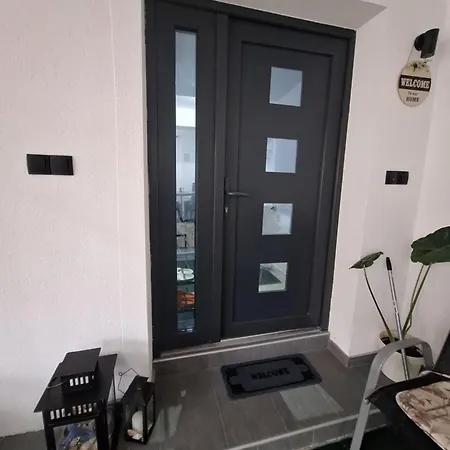 Апартаменты Eterna *